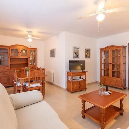 米格尔安赫尔公寓 * 埃斯特波纳