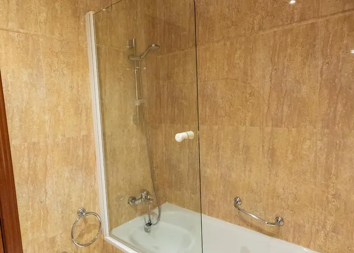 米格尔安赫尔公寓 埃斯特波纳