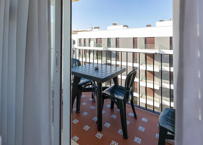 Miguel Angel * Εστεπόνα